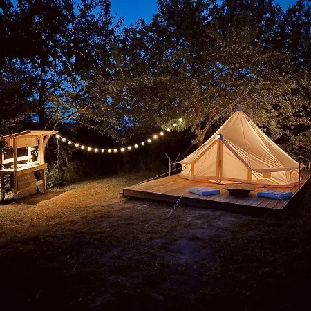 Luxe tent Jelena Kutná Hora