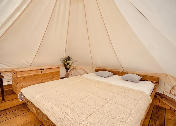 Luksusowy namiot Jelena